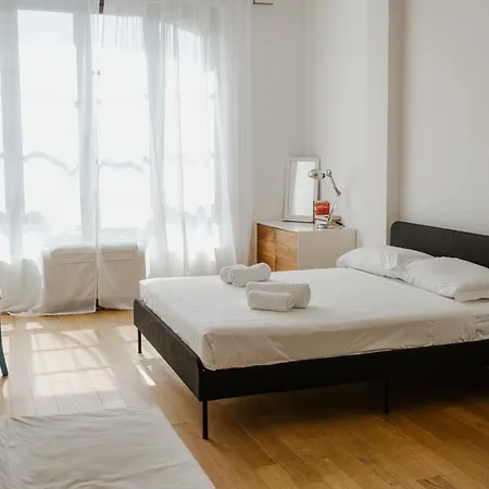 Guesthost - Mecenate Bright Apartament *