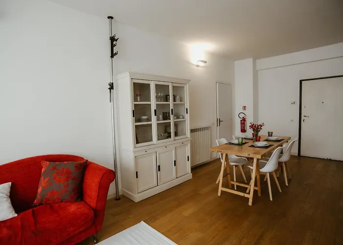 Apartment Guesthost - Mecenate Bright Mailand